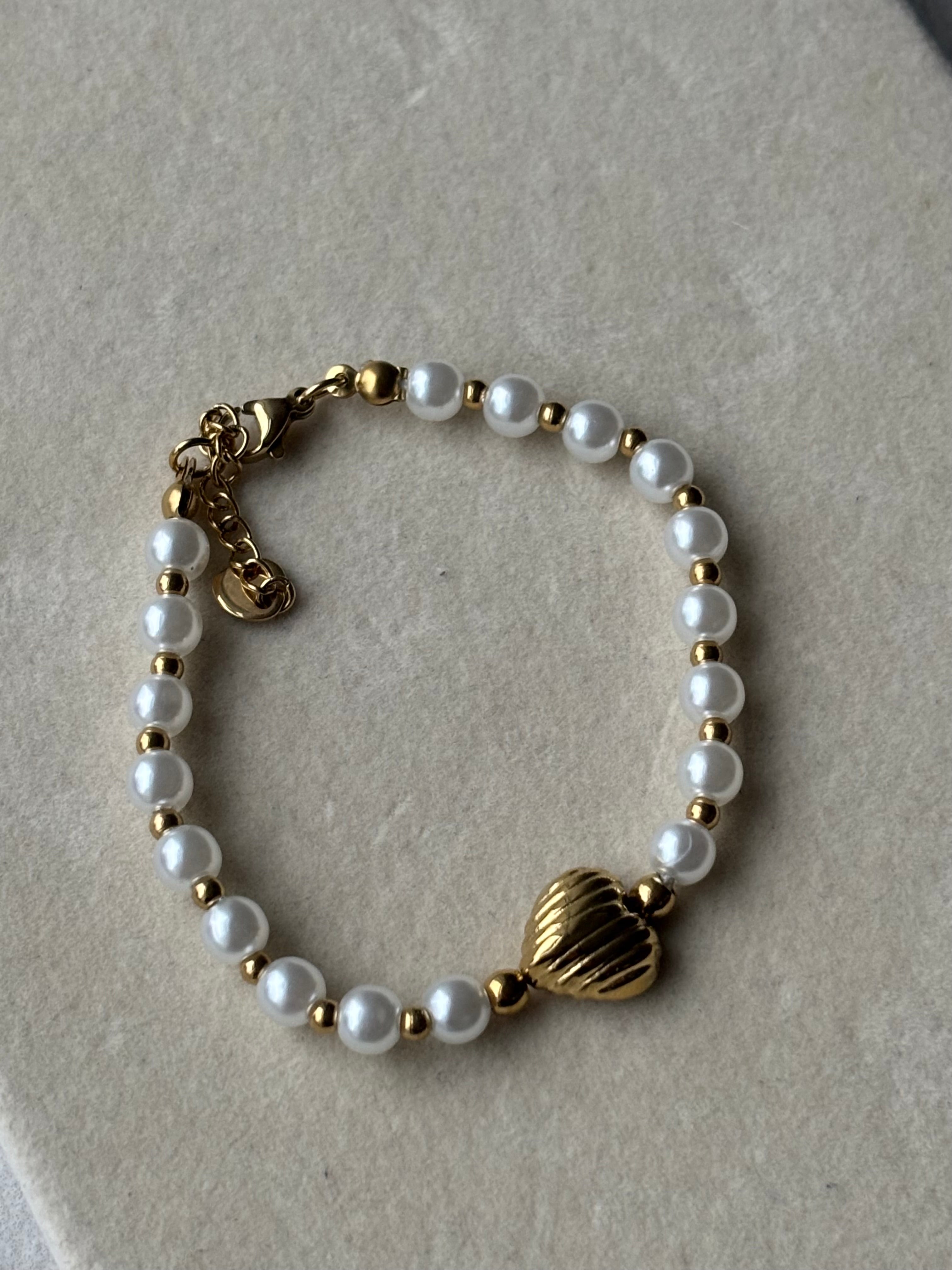 Bracelet perles et pendentif cœur