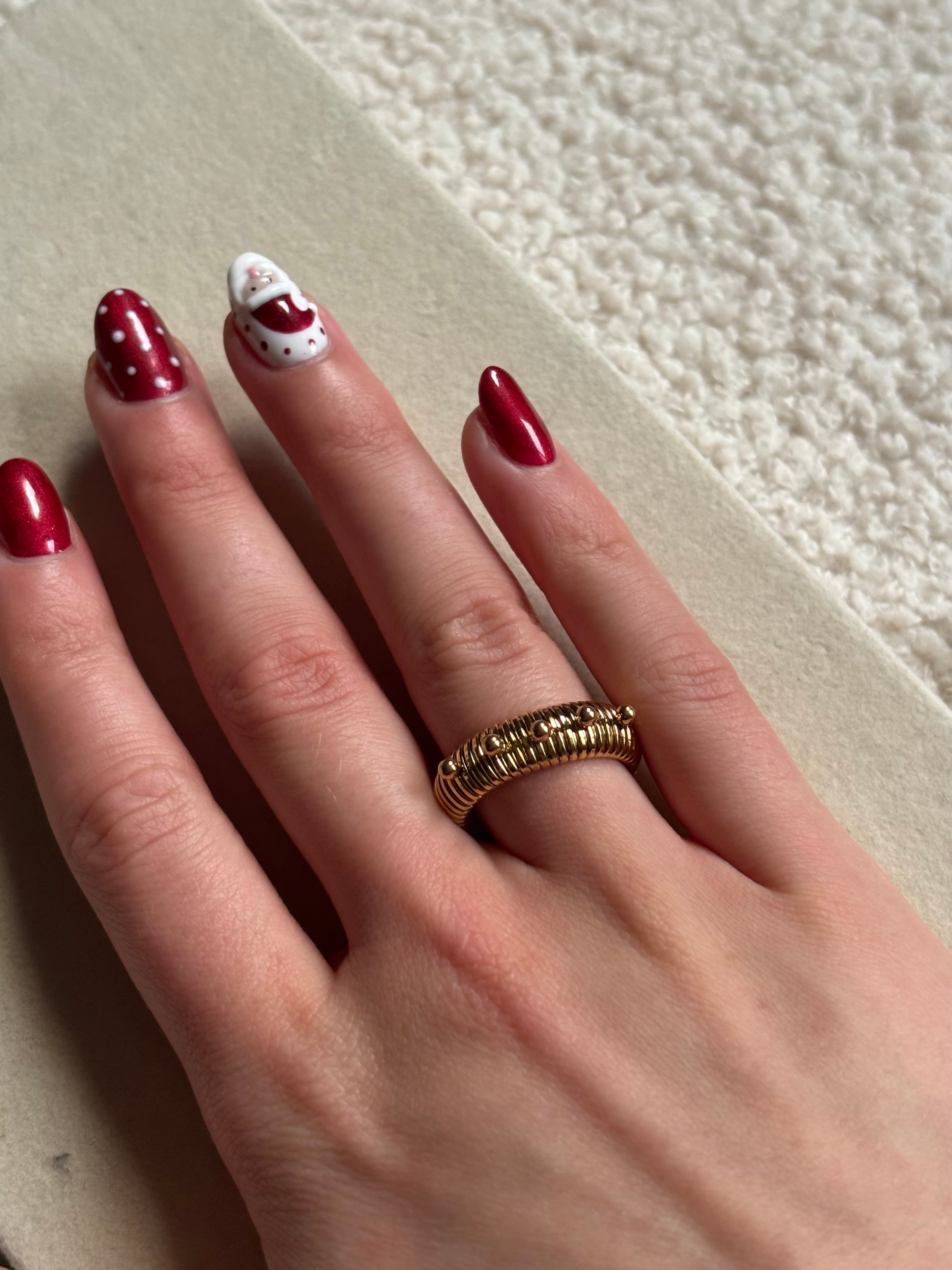 Bague avec petites billes