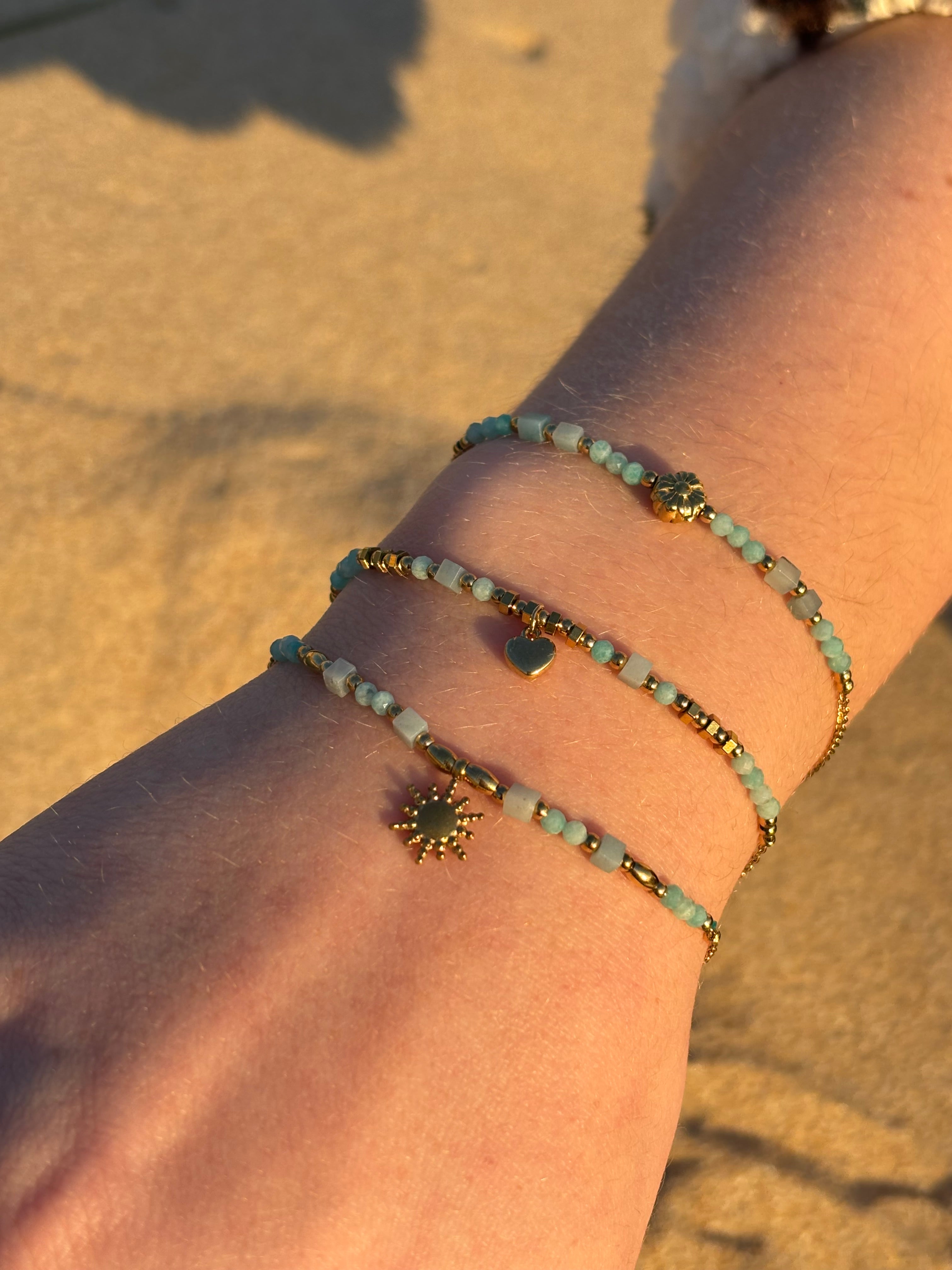 Bracelet fin avec pierres