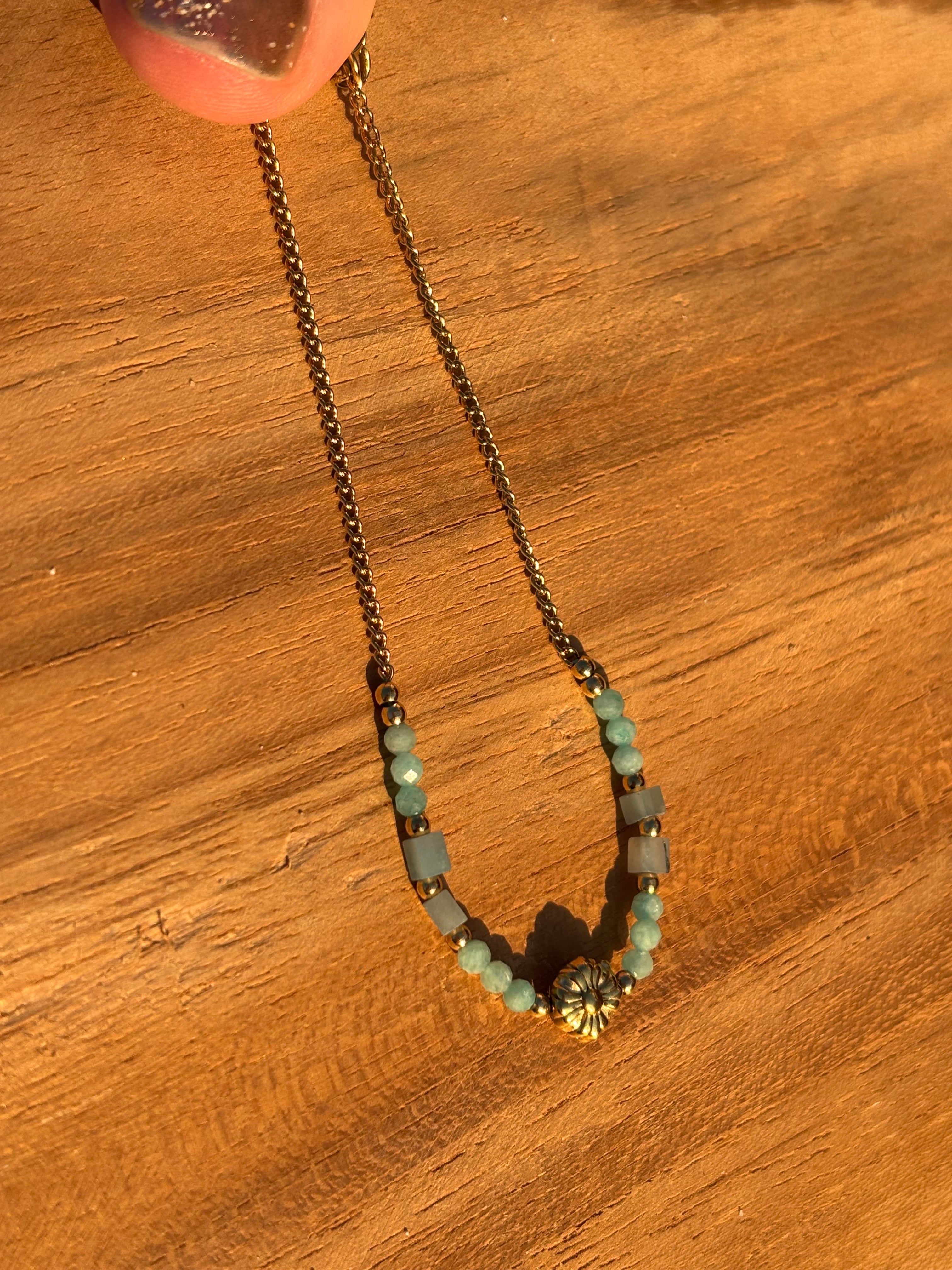 Bracelet fin avec pierres