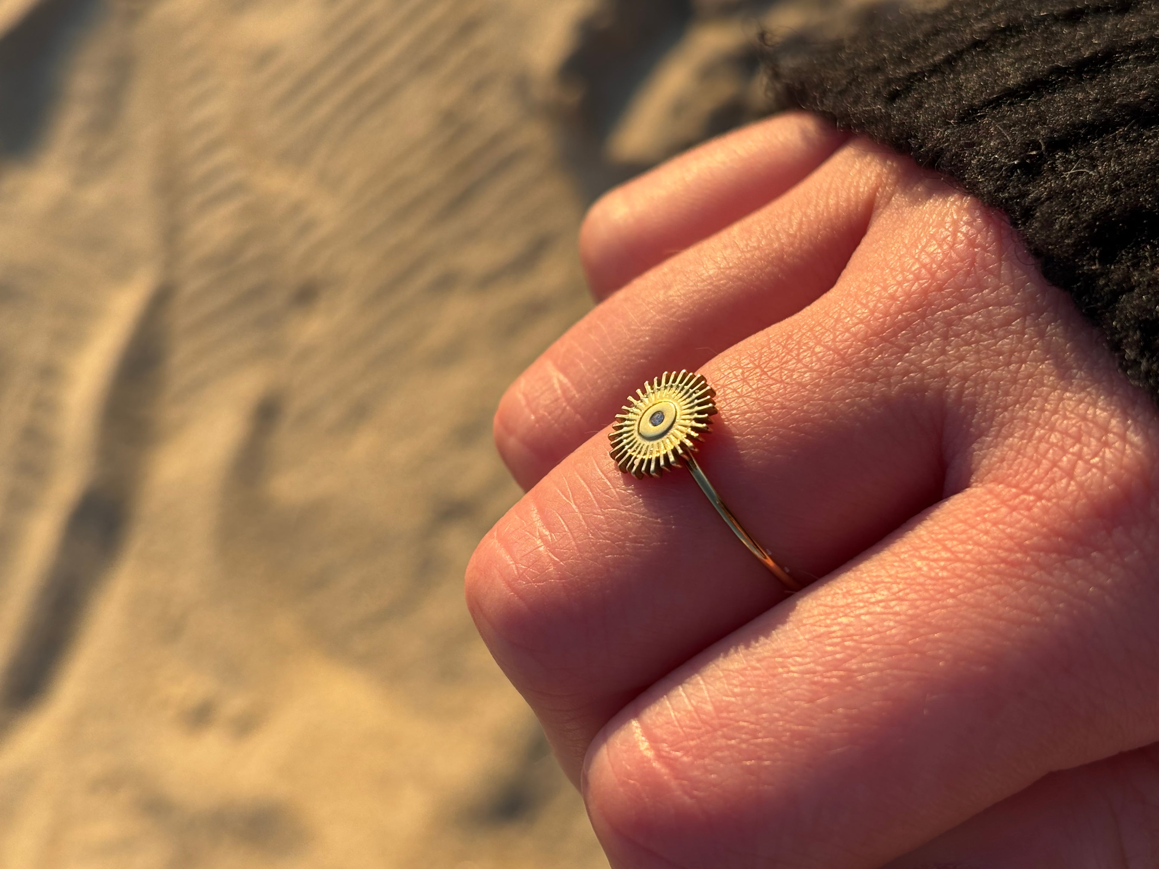 Bague fine soleil